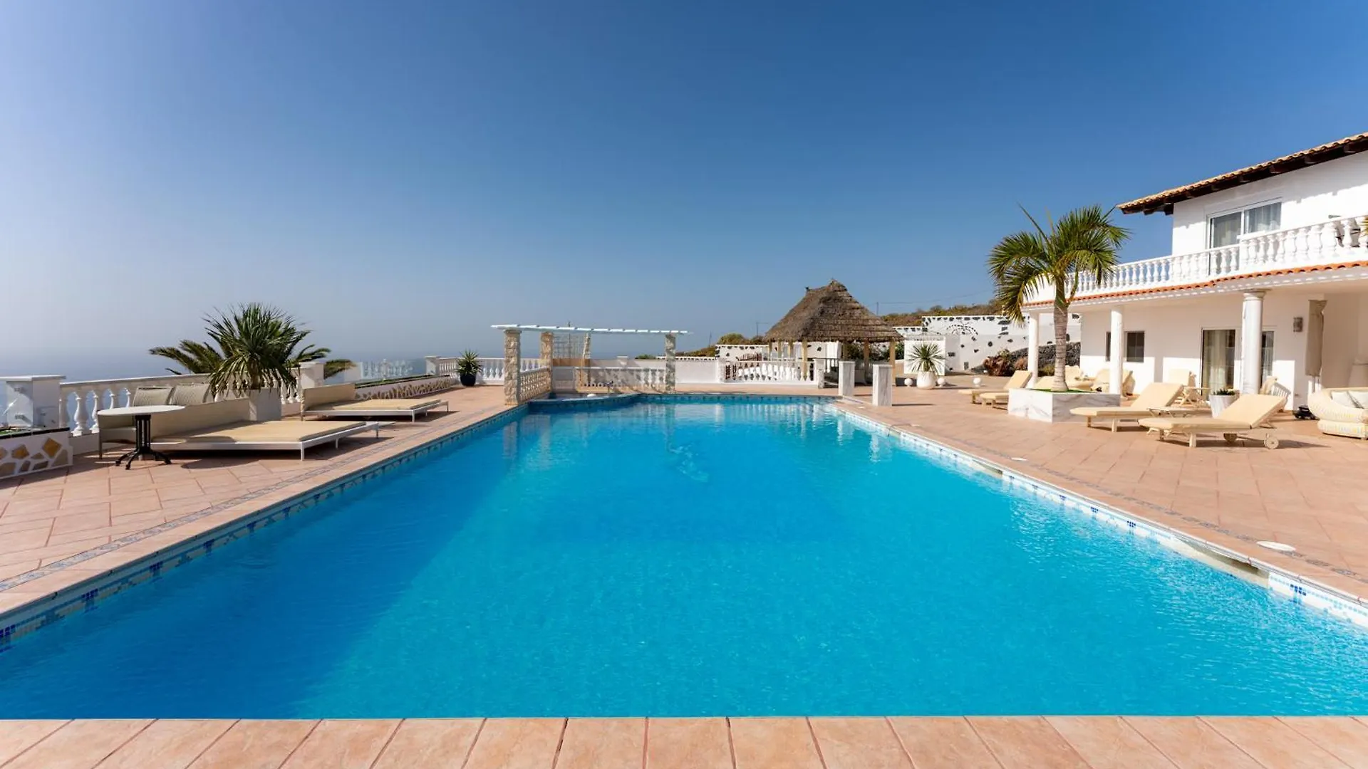 Private Luxury Villa With Jacuzzi, Beach Bar, Pool Costa Adeje  Spain